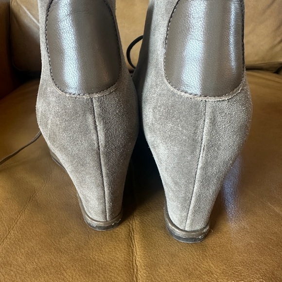 Stuart Weitzman Lace Up Ankle Bootie - Picture 3 of 8